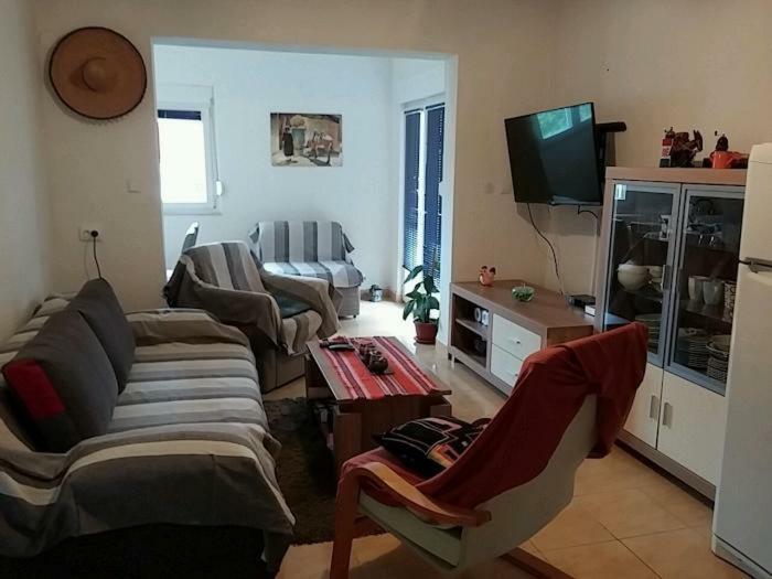 Gogi Apartman Donji Okrug  ภายนอก รูปภาพ